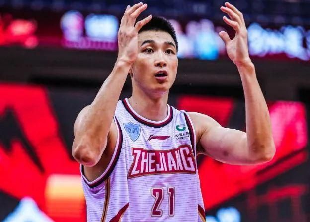 公主白嫩翘臀呻吟迎合